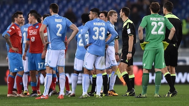 Serie A: Lazio-Napoli 0-2, Higuain e Callejon stendono i biancocelesti