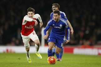 Calciomercato, la Juve rilancia con Hazard e Willian