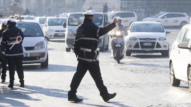 Guidare senza patente? “Solo” una multa