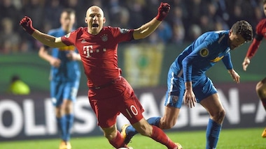 Bundesliga Bayern Monaco, uragano su Robben: accuse di simulazione