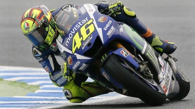 MotoGp Yamaha, Rossi: «Più difficile il rapporto con Lorenzo e Marquez»