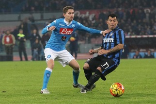 Europa League Napoli, out Jorginho. Dubbi su Higuain