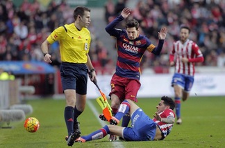 Sporting Gijon-Barcellona 1-3: doppietta Messi, 301 gol in Liga