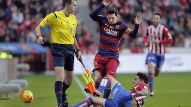 Sporting Gijon-Barcellona 1-3: doppietta Messi, 301 gol in Liga