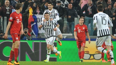 Dybala-Sturaro cuore Juventus: 2-2. E i gol del Bayern erano irregolari