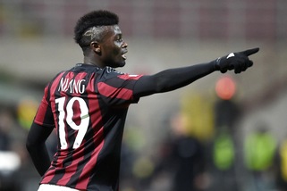 Milan, incidente d'auto per Niang: fuori per due mesi