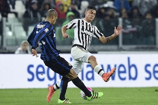 Calciomercato Inter, Miranda incedibile: occhio al Manchester United