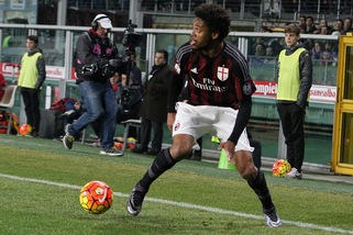 Serie A Milan, rientrano Mexes e Luiz Adriano