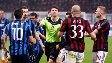 L’Uefa avverte Inter e Milan: conti in regola o rischiate l’esclusione dalle Coppe