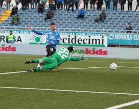 Serie B: il Novara cala il poker, il Crotone sorpassa il Cagliari