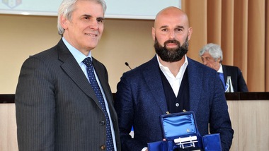 Serie A Frosinone, per Stellone la Panchina d'Argento