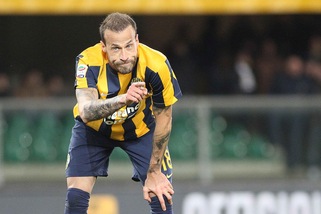 Serie A Verona, per Moras lesione all'adduttore