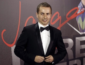 MotoGp, Lorenzo: «Valentino Rossi: altri due o tre anni di vittorie»