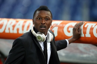 Calciomercato, l’Arsenal piomba su Sadiq: «Roma, vale 16,5 milioni». L’agente: c’è anche il Dortmund