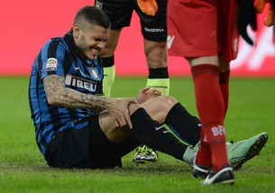 Inter, che tegola! Icardi fuori 40 giorni. Niente sfida alla Roma