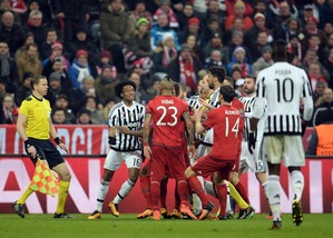 Bayern Monaco-Juventus, nervi tesi tra Vidal e Cuadrado