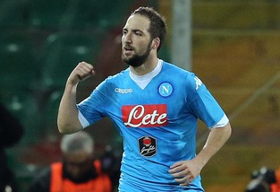 Serie A Napoli, Higuain ci sarà per il Genoa
