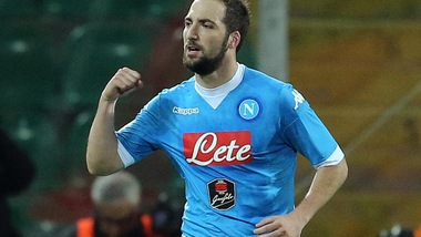 Serie A Napoli, Higuain ci sarà per il Genoa