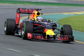 F1, torna la Aston Martin: accordo con la Red Bull