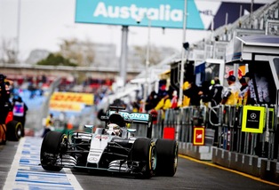 F1, Hamilton prende il largo: vittoria a 1,78