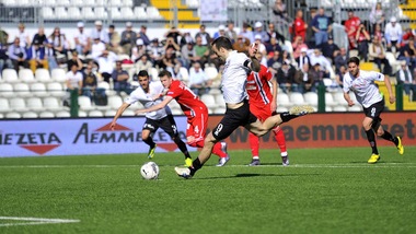 Pro Vercelli-Ascoli 1-1: solo un pareggio per Mangia