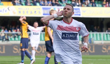 Verona-Carpi 1-2, Castori tira fuori i suoi dal baratro