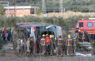 Bus Catalogna, tragedia Erasmus: 13 vittime, sette italiane. Lutto a Torino