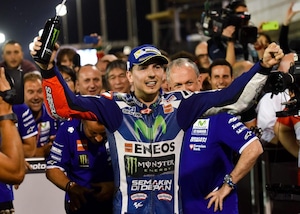 MotoGp, Lorenzo: «Parole di Rossi? Decido io il mio futuro»
