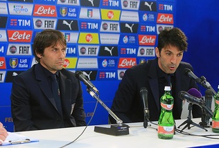 Italia, Conte reclama: «Pensavo di avere più tempo per lavorare»