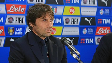 Italia, Conte reclama: «Pensavo di avere più tempo per lavorare»