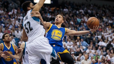 Curry stende i Clippers, Leonard esalta gli Spurs
