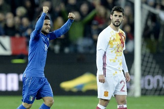 Bell'Italia. Grande Insigne, ma l'arbitro di Collina ha negato la vittoria a una squadra da applausi