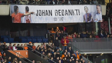 Amichevoli, Olanda-Francia 2-3: brividi al 14' per il ricordo di Cruijff. Vince la Bosnia, Portogallo ko