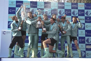 Canottaggio, dopo quattro anni Cambridge batte Oxford