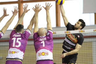 Vibo Valentia vince la regular season di A2. Via ai playoff