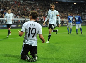Euro 2016, Germania-Italia 4-1 in diretta. Kroos al 24', Goetze al 45', 59' Hector, 75' Ozil (rig.), 83' El Shaarawy