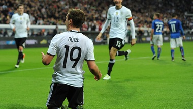 Euro 2016, Germania-Italia 4-1 in diretta. Kroos al 24', Goetze al 45', 59' Hector, 75' Ozil (rig.), 83' El Shaarawy