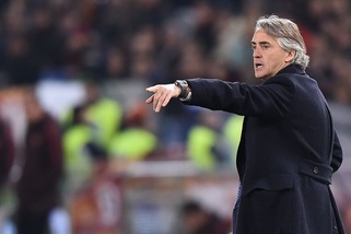 Calciomercato Inter: Mancini, quanti dubbi sugli esterni