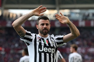 Juve, Barzagli c’è e fa "il Bonucci" nella difesa a tre