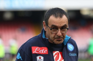 Napoli, Sarri: «Juventus, un macigno sulla testa»