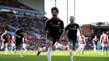 Il ritorno del Papero, Pato in gol all'esordio con il Chelsea