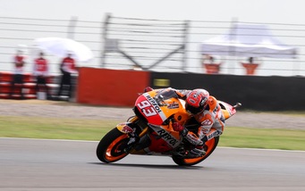 MotoGp, Argentina: Marquez davanti nelle ultime libere, Rossi terzo