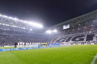 Juventus-Empoli, lo Stadium celebra Buffon: «C'è solo un numero uno»