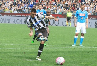 Primo tempo: Udinese super, ma la difesa del Napoli è un colabrodo