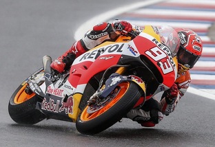 MotoGp, Gp Argentina: Marquez vince davanti a Rossi. Ducati, che caos!