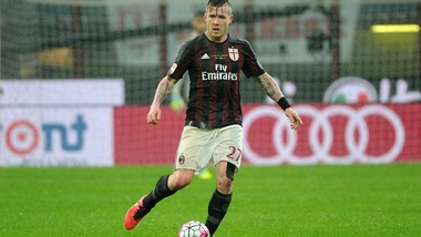 Serie A Milan, squadra in ritiro. Honda-Kucka lavoro a parte