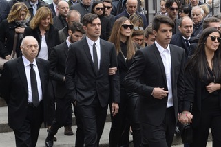 Milan: più di mille persone ai funerali di Cesare Maldini