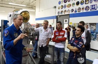 MotoGp, Iannone e Pedrosa insieme alla Nasa