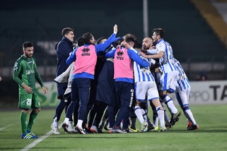 Serie B, l'Avellino sbatte su Aresti: il Pescara sale sul podio