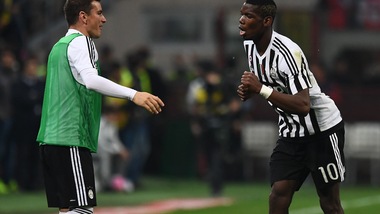 Carrarmato Juventus, scudetto più vicino: battuto  il Milan in rimonta con Pogba, +9 sul Napoli